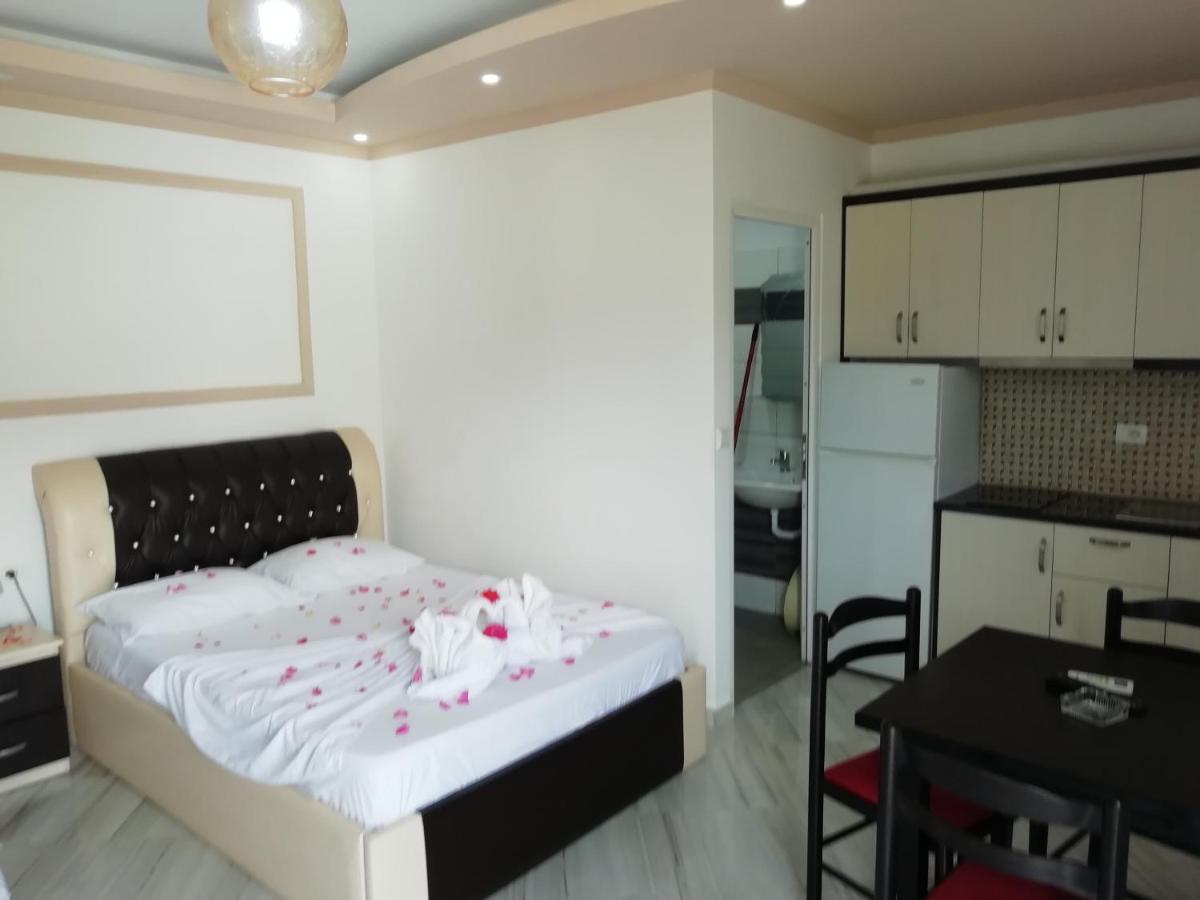 Vila Anxhela Appartement Ksamil Buitenkant foto